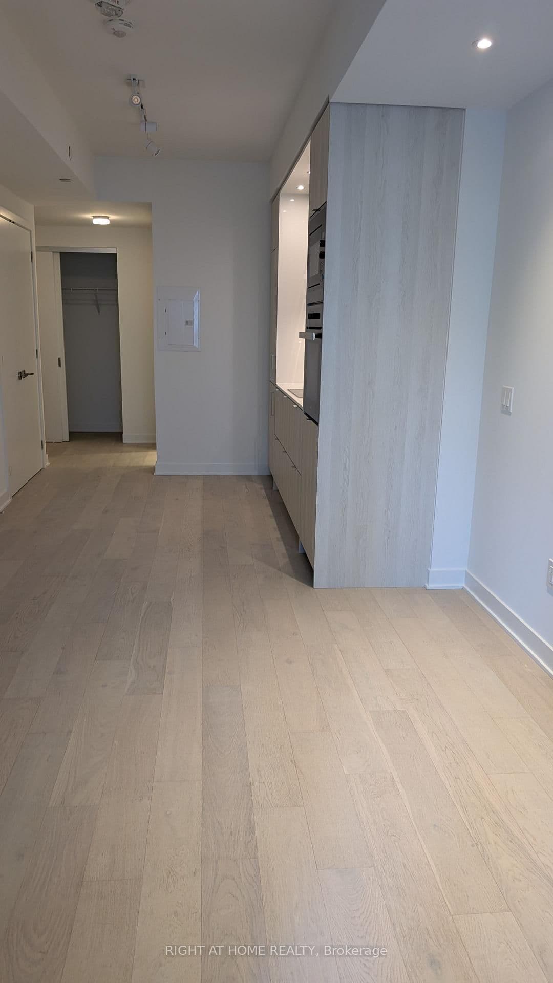 11 Yorkville Avenue, Unit 1108 thumbnail 13