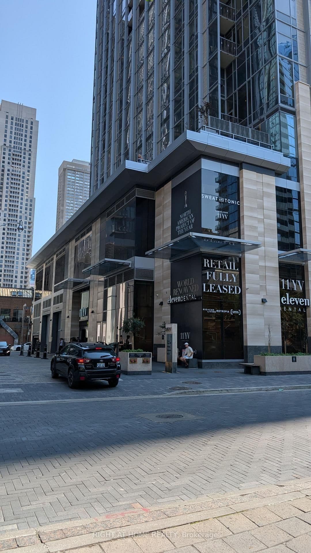 11 Yorkville Avenue, Unit 1108 thumbnail 21