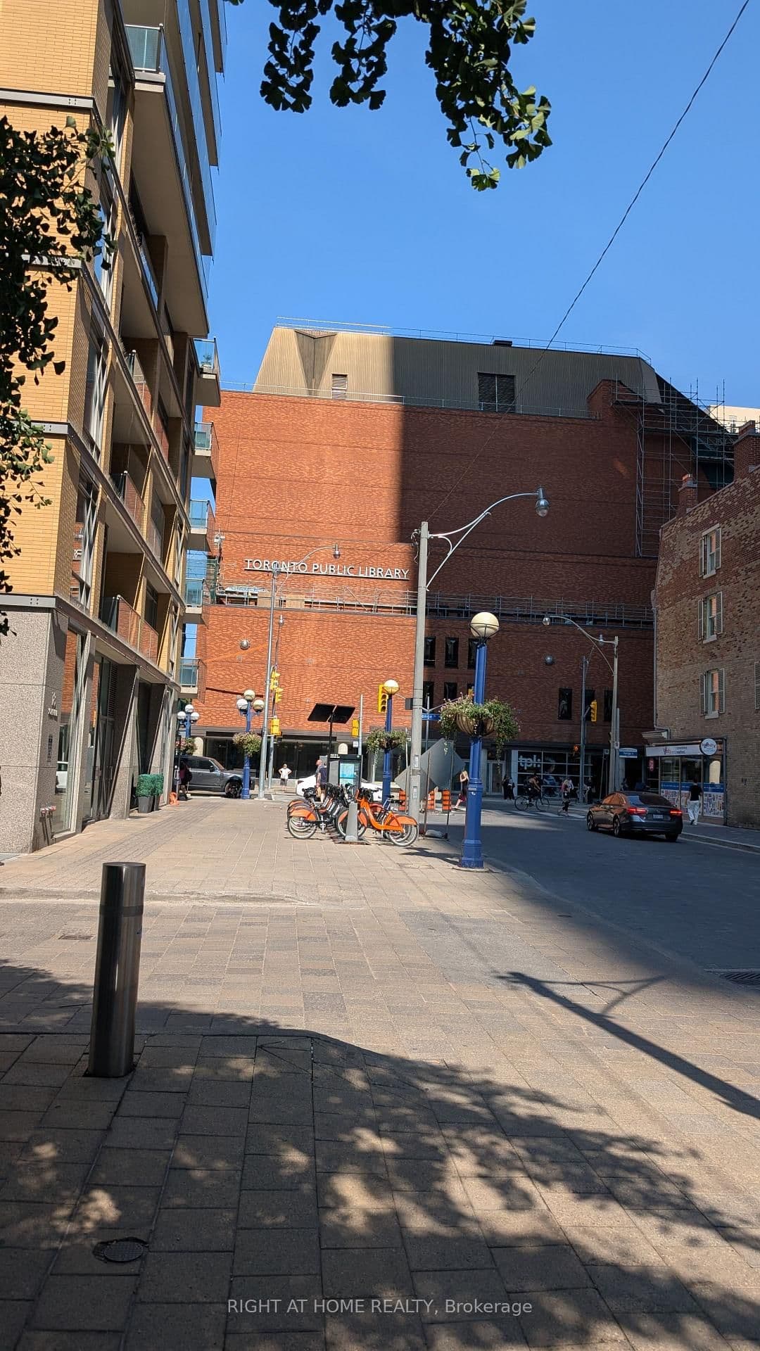 11 Yorkville Avenue, Unit 1108 thumbnail 22