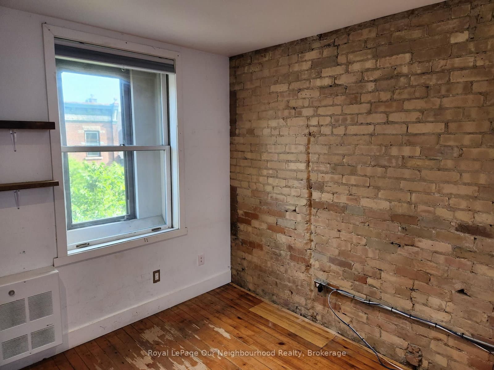 412 Bloor Street W, Unit 301 thumbnail 2