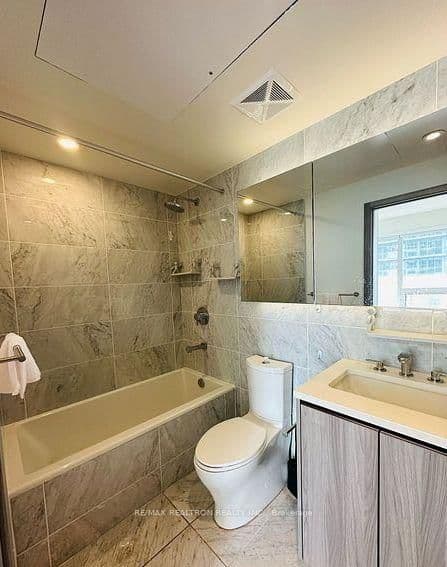 85 Mcmahon Drive W, Unit 3005 thumbnail 4