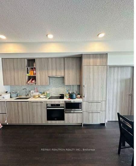 85 Mcmahon Drive W, Unit 3005 thumbnail 6