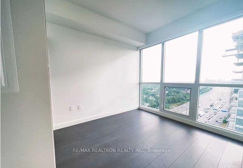 85 Mcmahon Drive W, Unit 3005 thumbnail 9