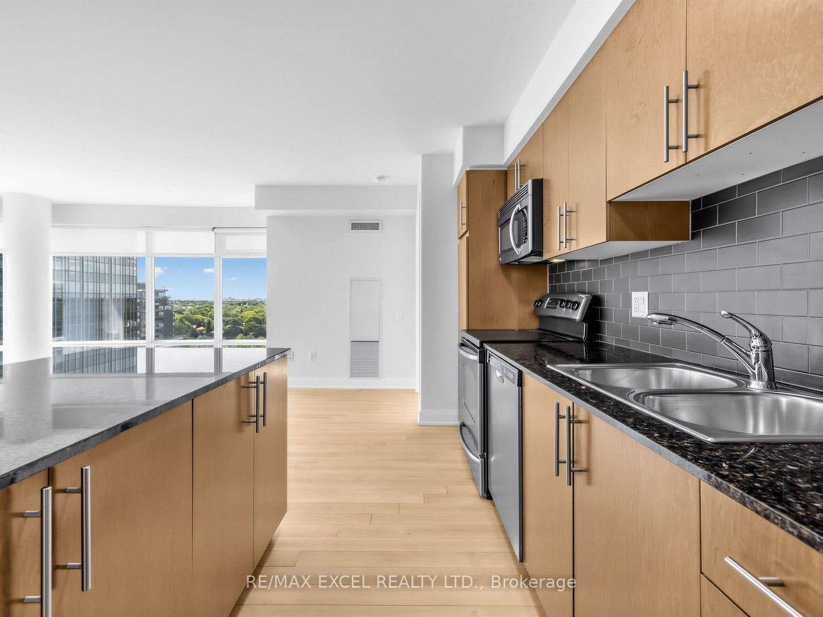 2191 Yonge Street, Unit 1805 thumbnail 17