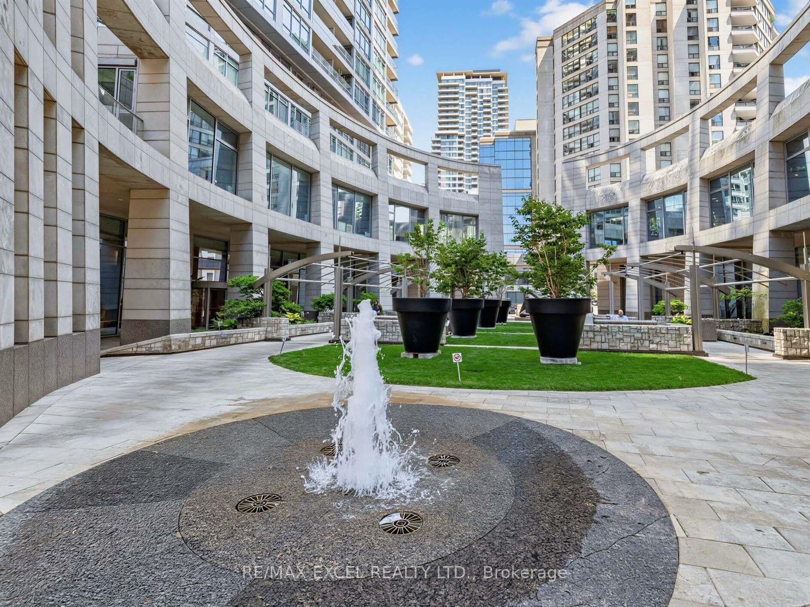 2191 Yonge Street, Unit 1805 thumbnail 2