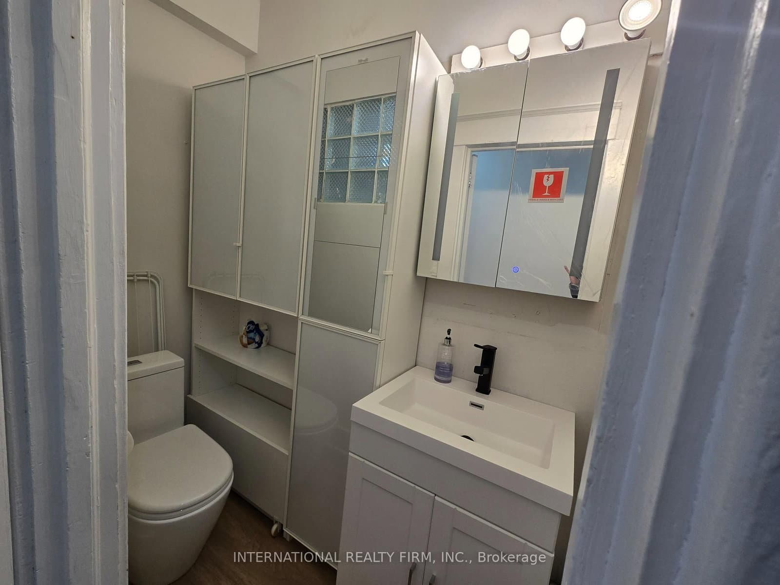 261 Soudan Avenue, Unit Main thumbnail 12