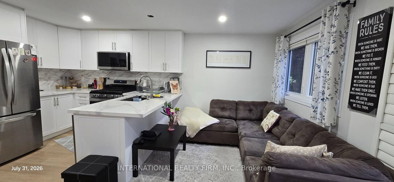 261 Soudan Avenue, Unit Main thumbnail 2