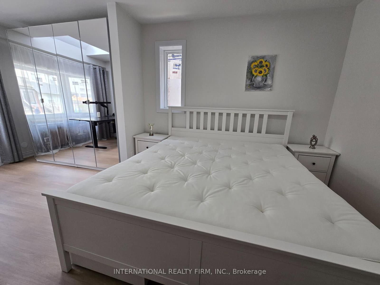 261 Soudan Avenue, Unit Main thumbnail 7