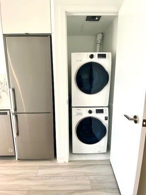 458 Richmond Street W, Unit 1504 thumbnail 15