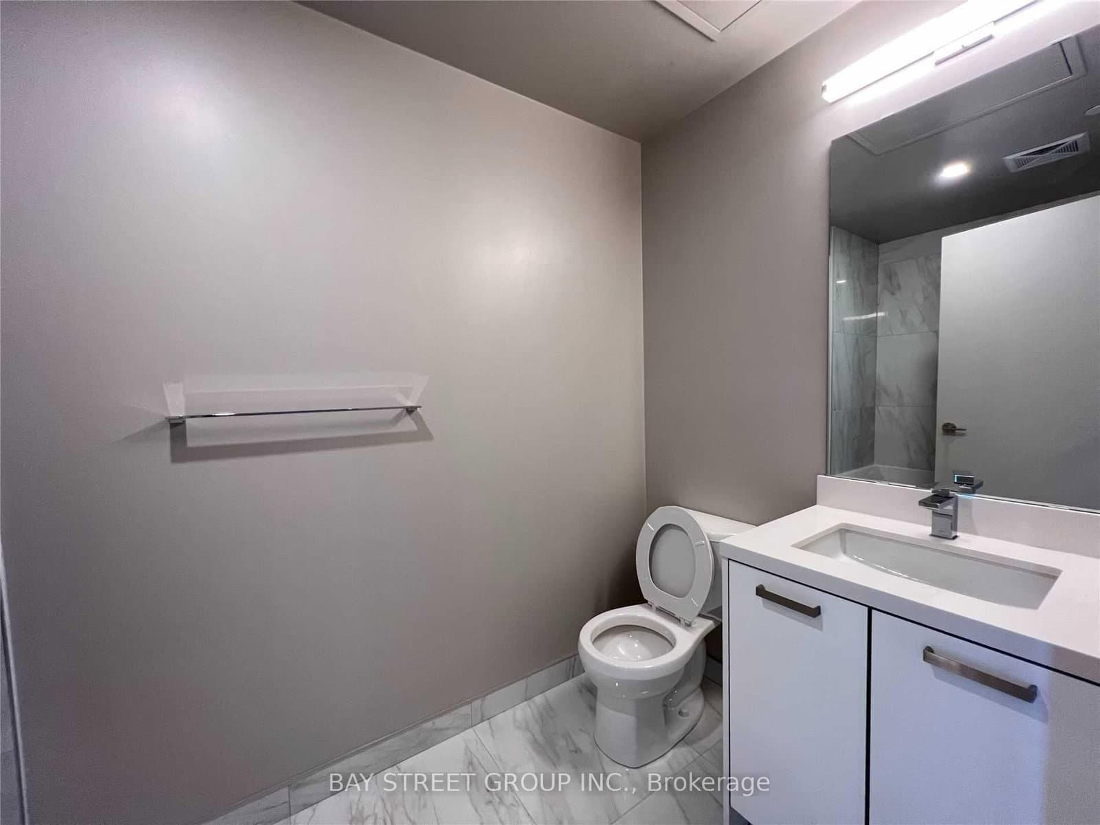 458 Richmond Street W, Unit 1504 thumbnail 18