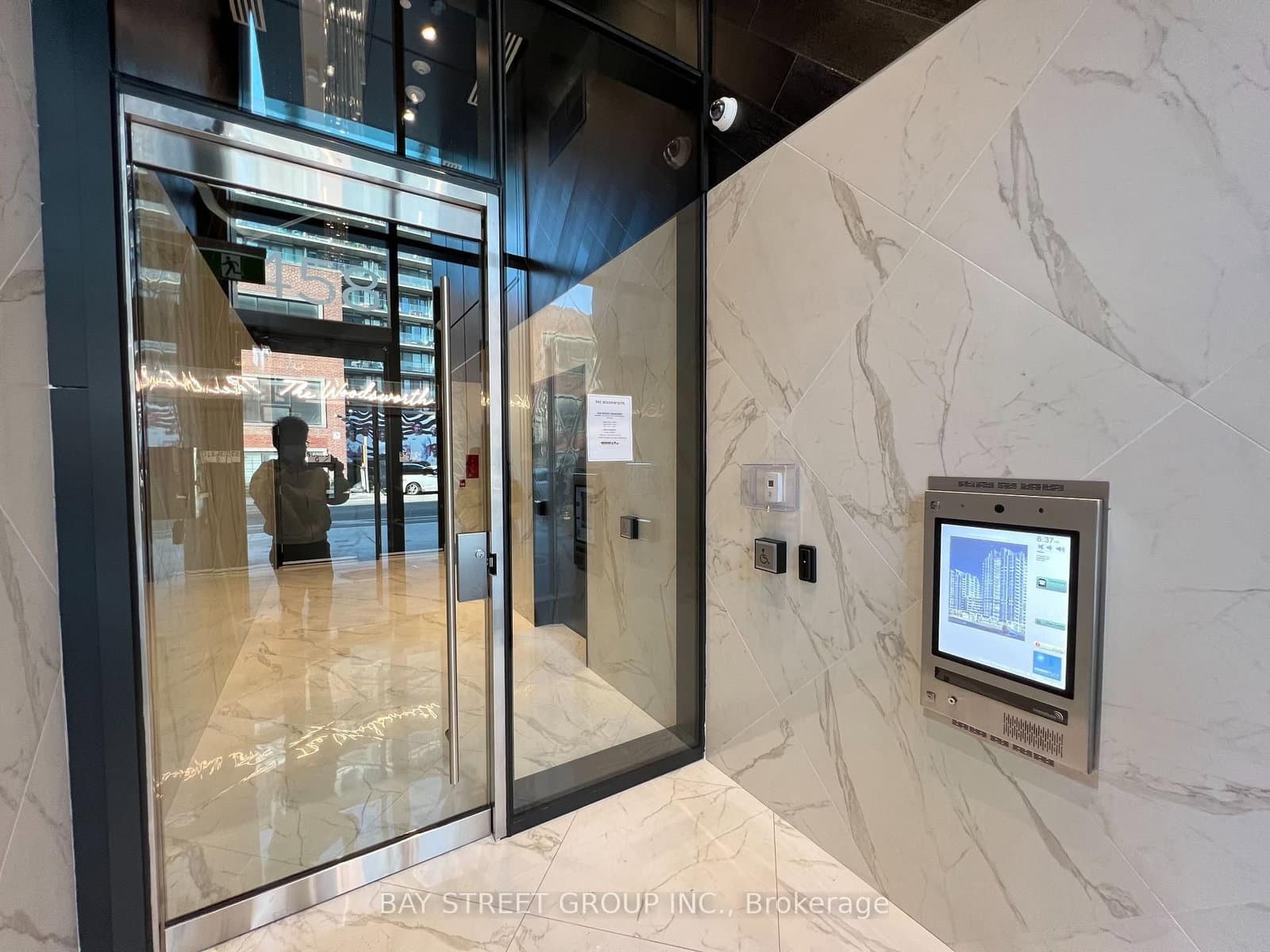 458 Richmond Street W, Unit 1504 thumbnail 2
