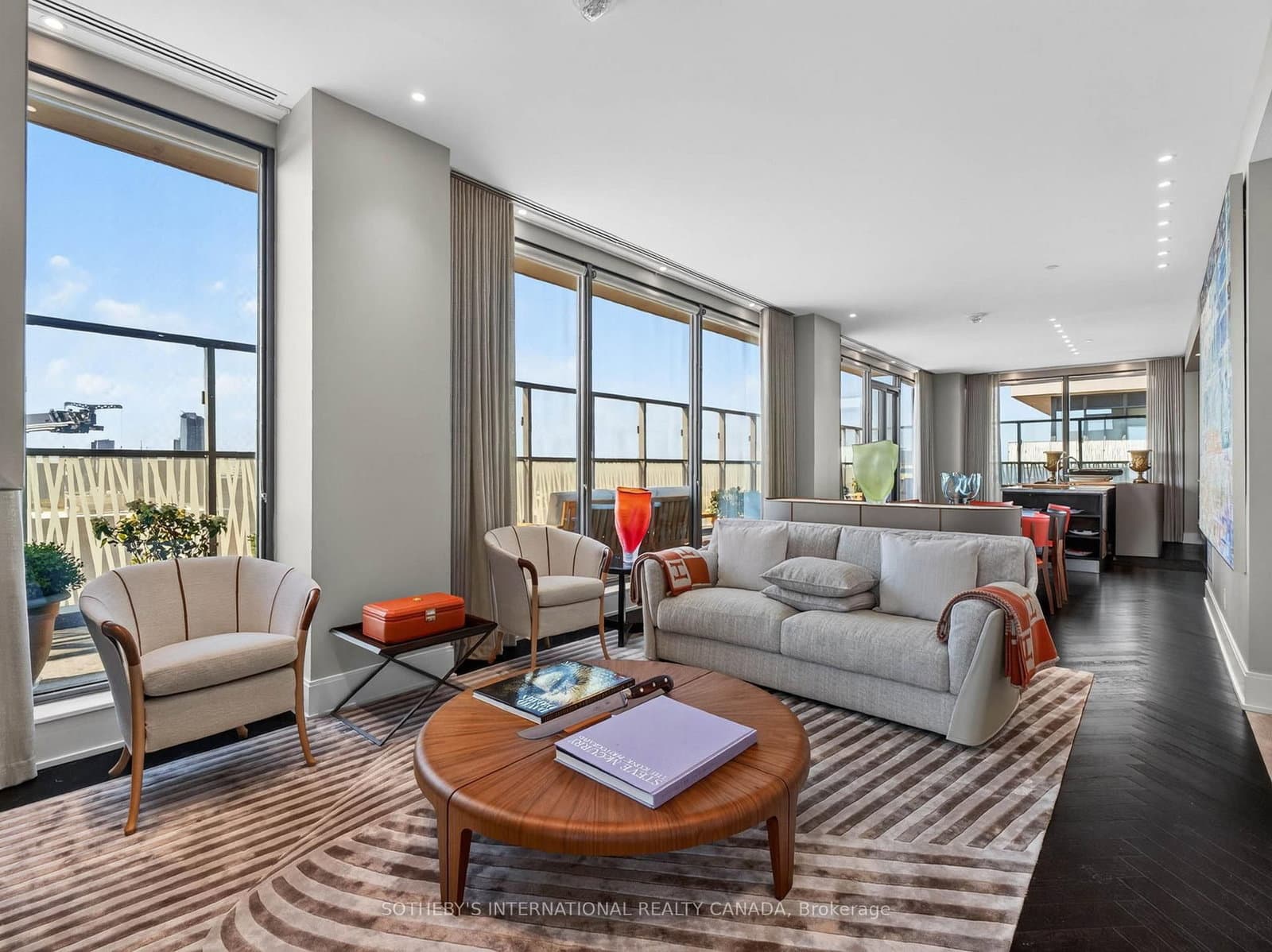 50 Charles Street E, Unit 5501 thumbnail 15