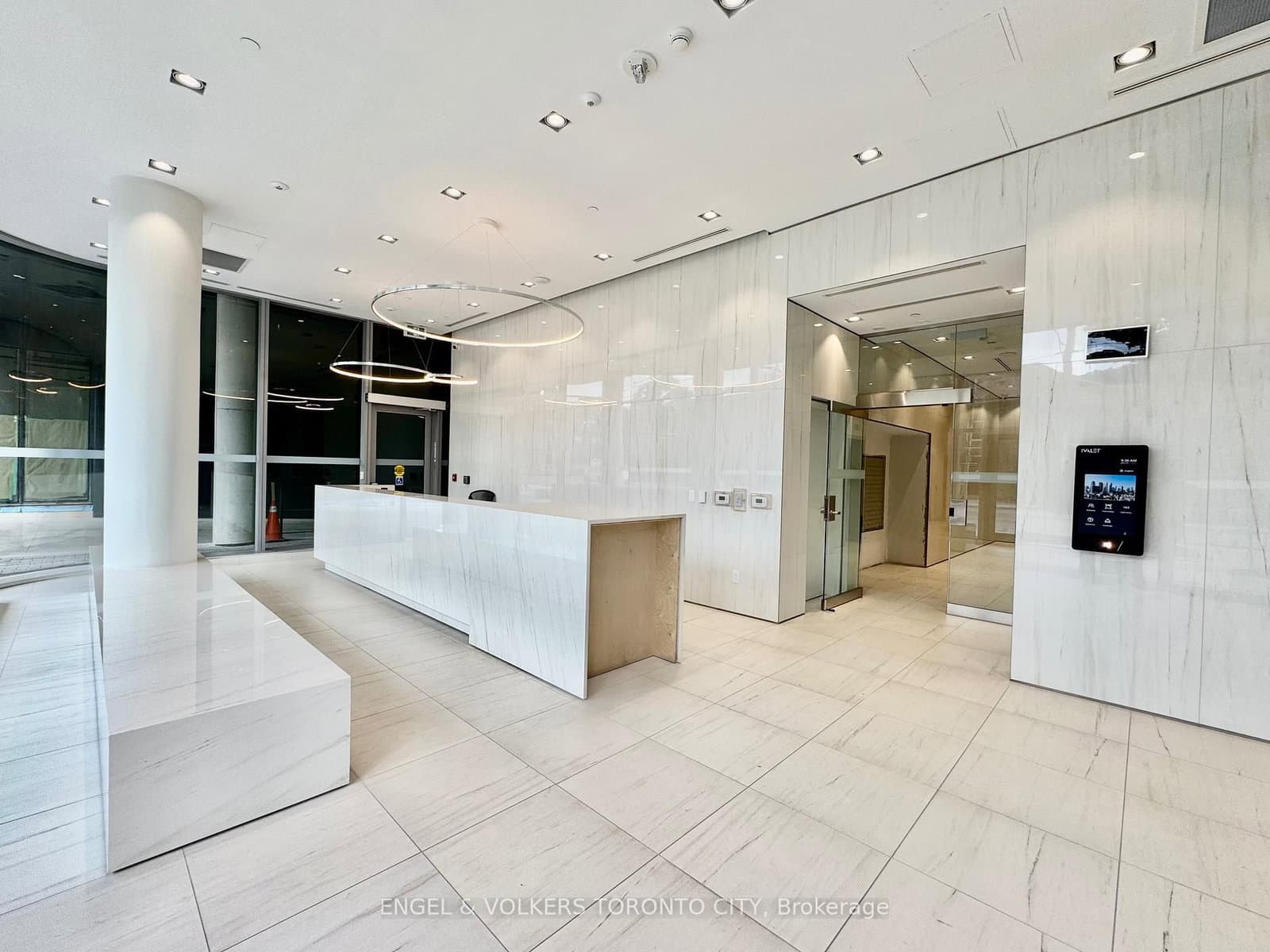 322 Dupont Street, Unit 207 thumbnail 21