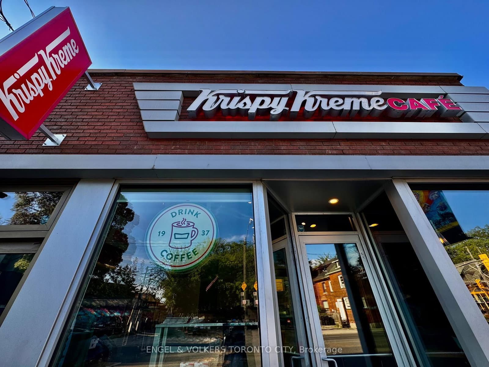 322 Dupont Street, Unit 207 thumbnail 24