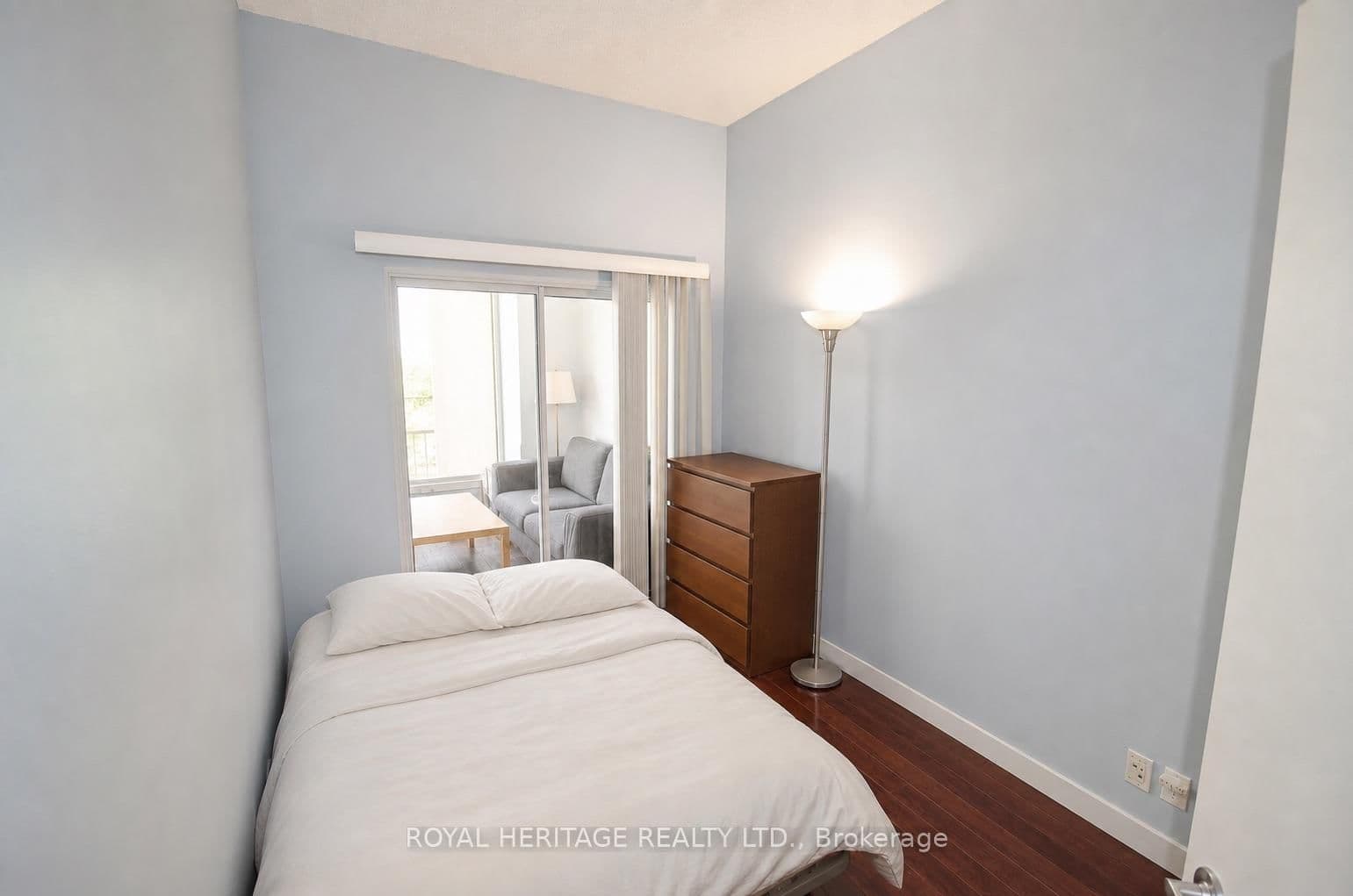 373 Front Street W, Unit 102 thumbnail 8
