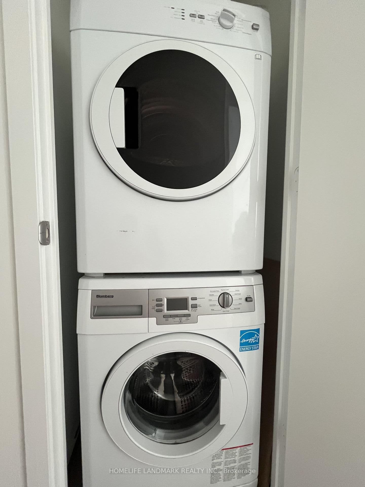 45 Charles Street E, Unit 311 thumbnail 13