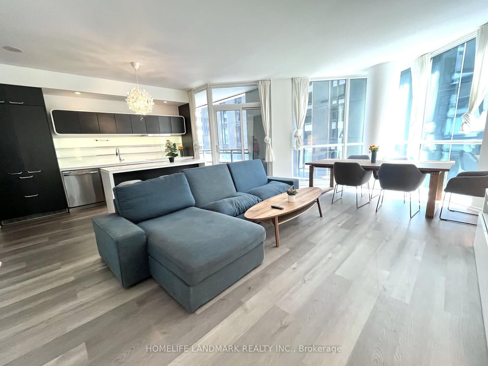 45 Charles Street E, Unit 311 thumbnail 5