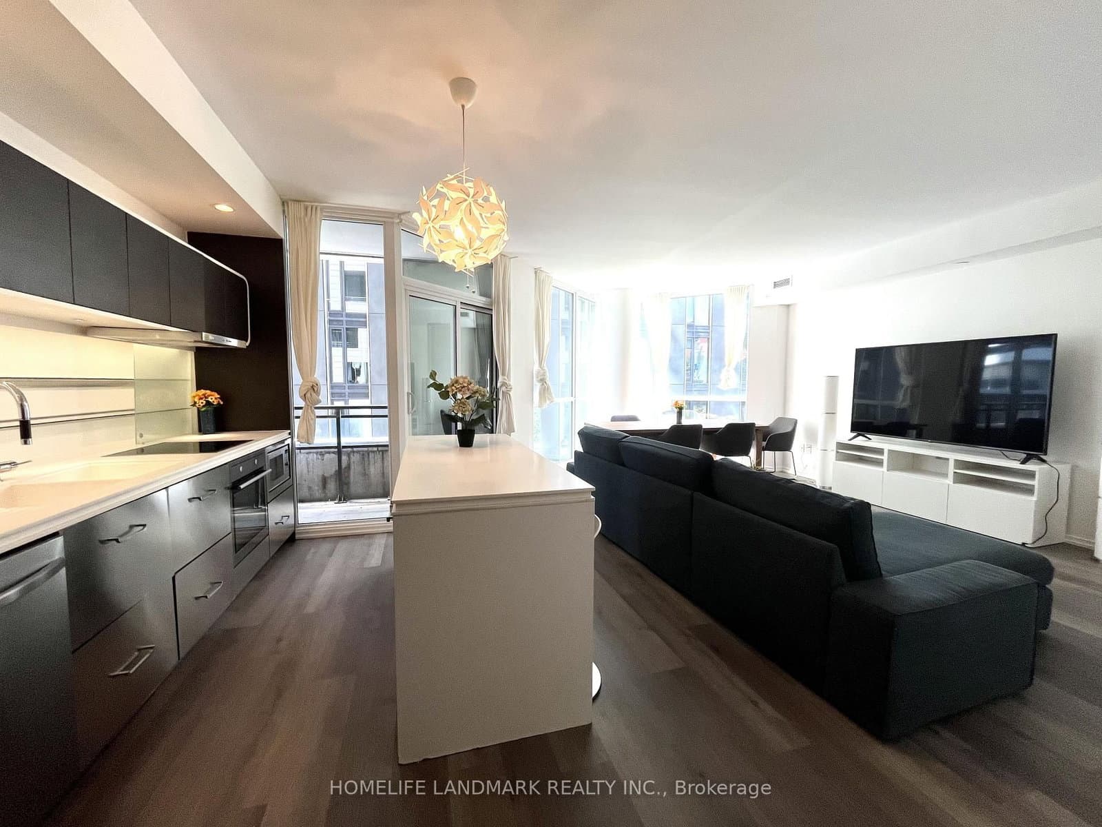 45 Charles Street E, Unit 311 thumbnail 7