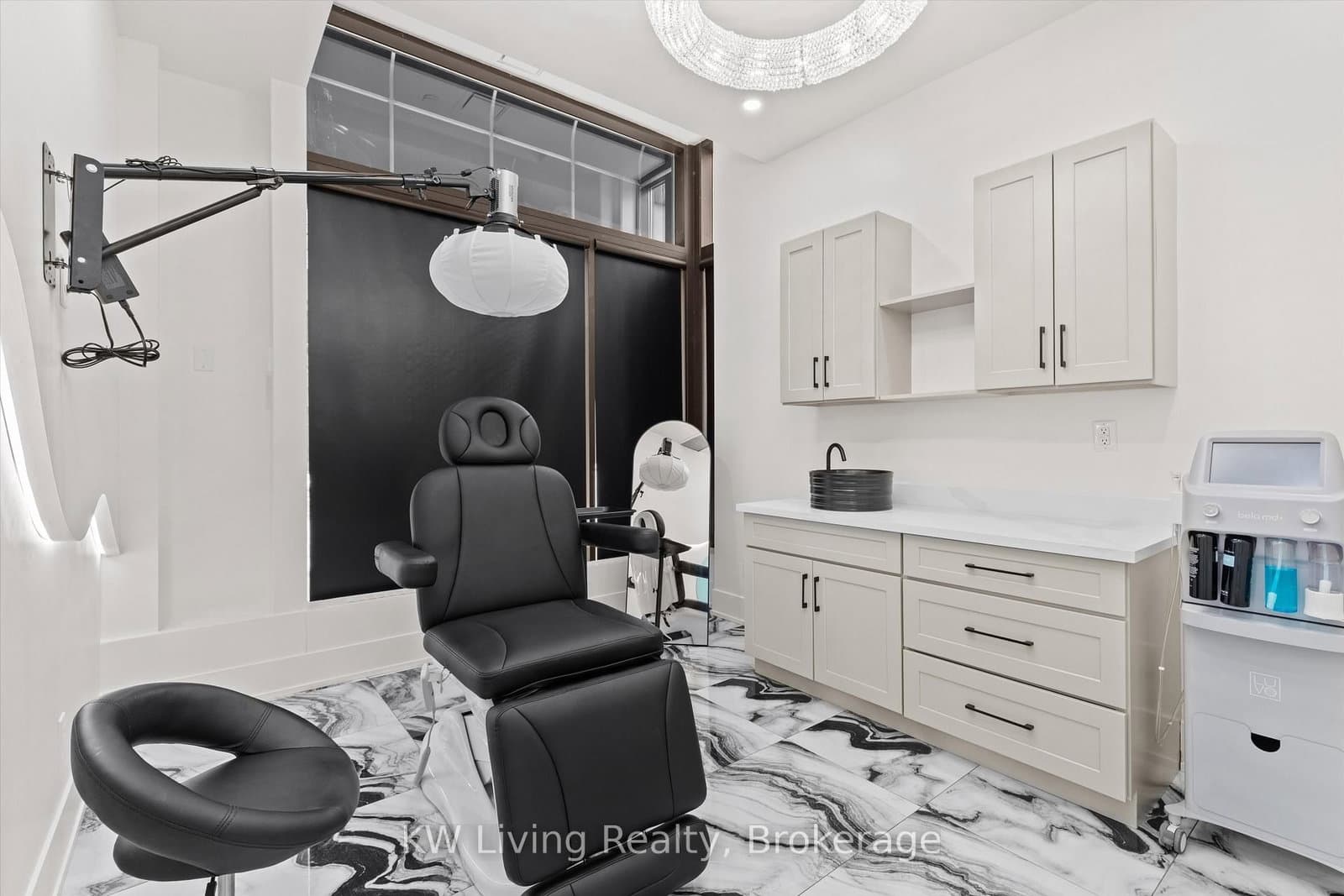 38 Avenue Road, Unit 1-2 thumbnail 13