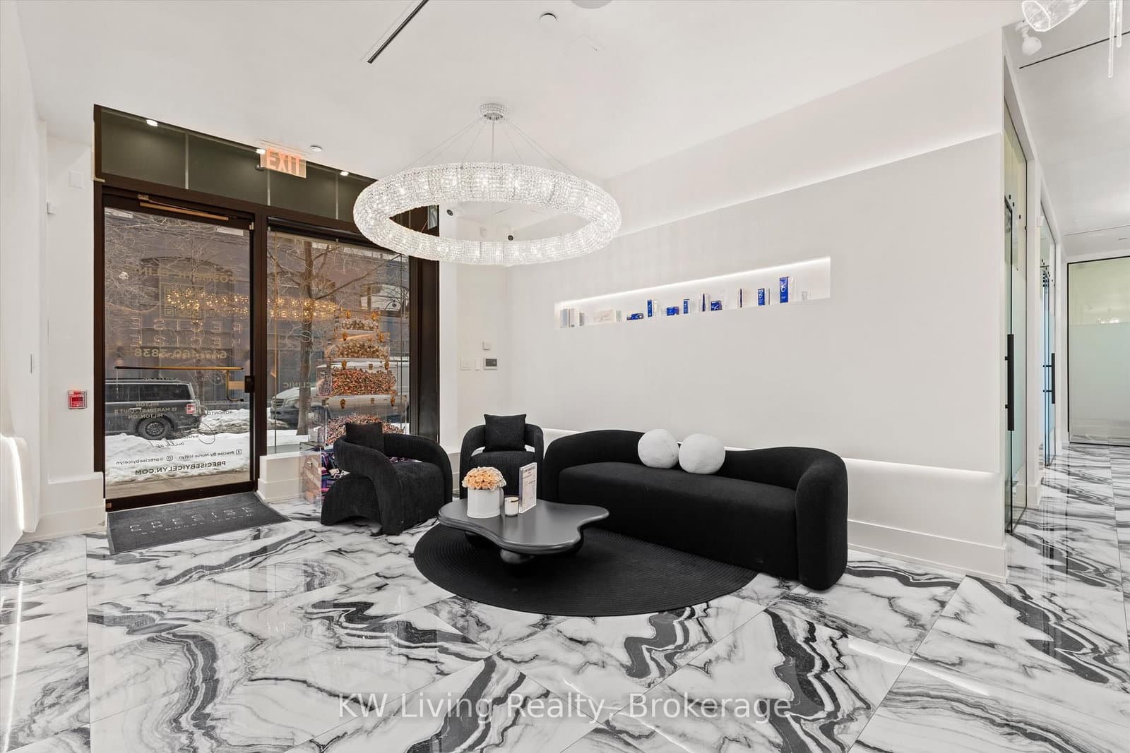 38 Avenue Road, Unit 1-2 thumbnail 5