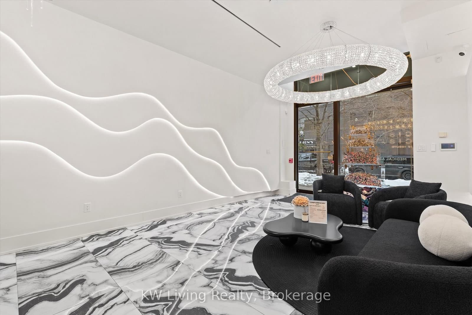 38 Avenue Road, Unit 1-2 thumbnail 7