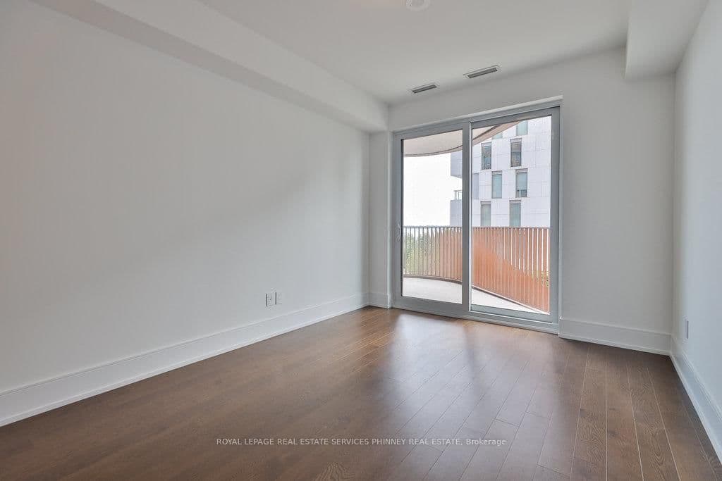 155 Merchants' Wharf, Unit 214 thumbnail 22