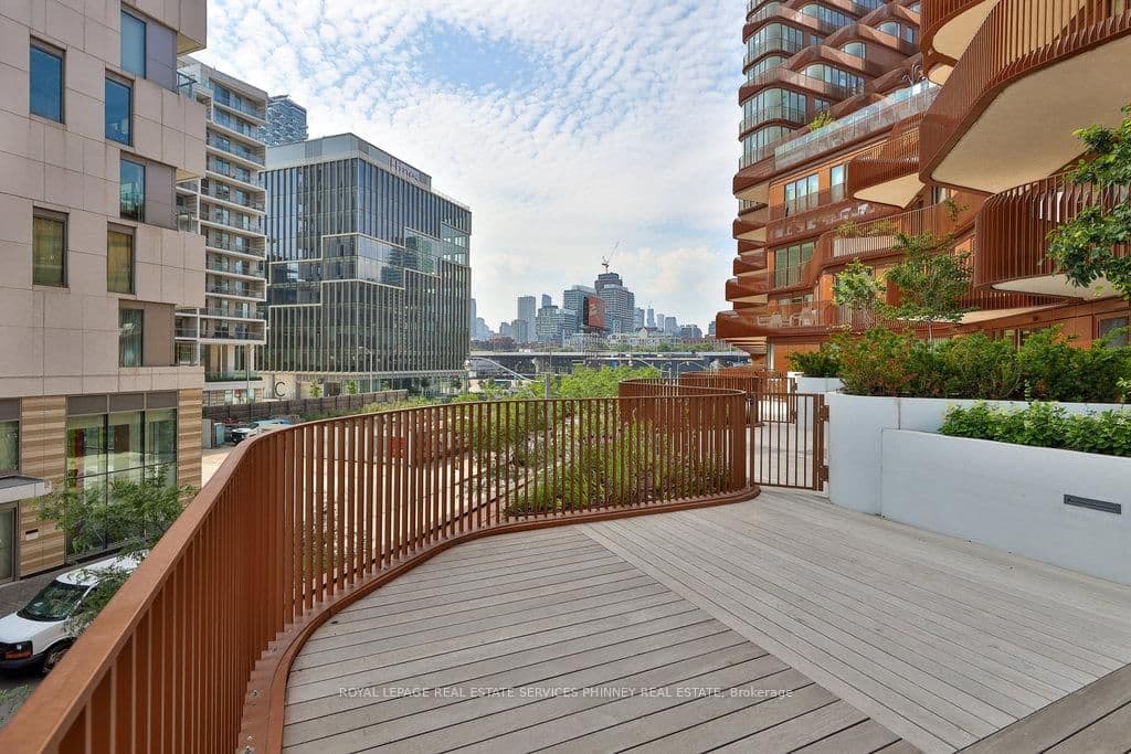 155 Merchants' Wharf, Unit 214 thumbnail 27