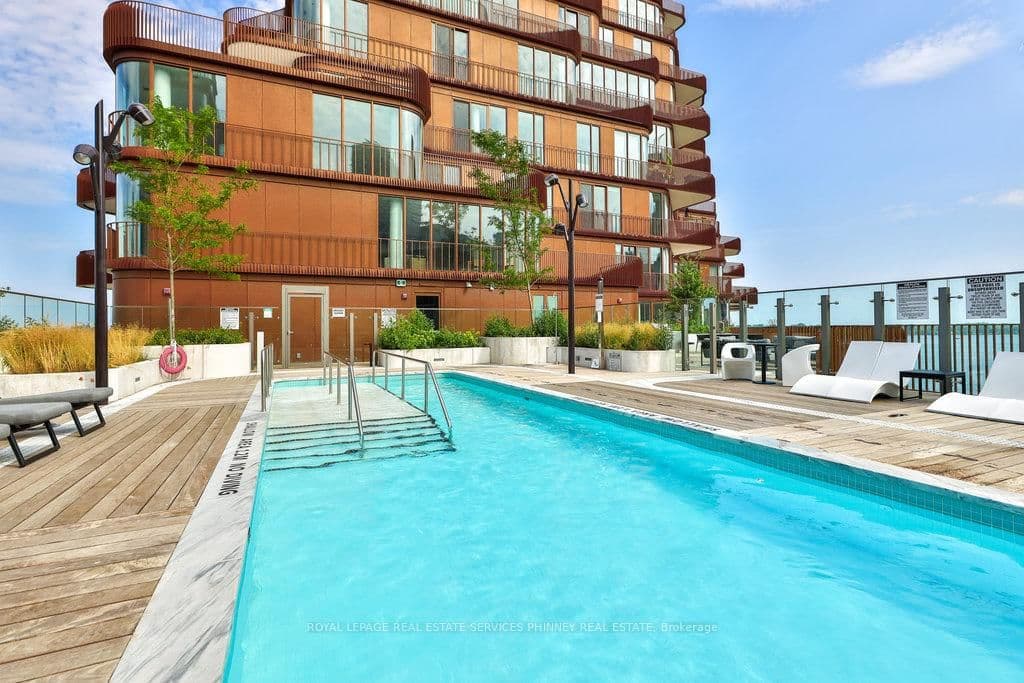 155 Merchants' Wharf, Unit 214 thumbnail 36