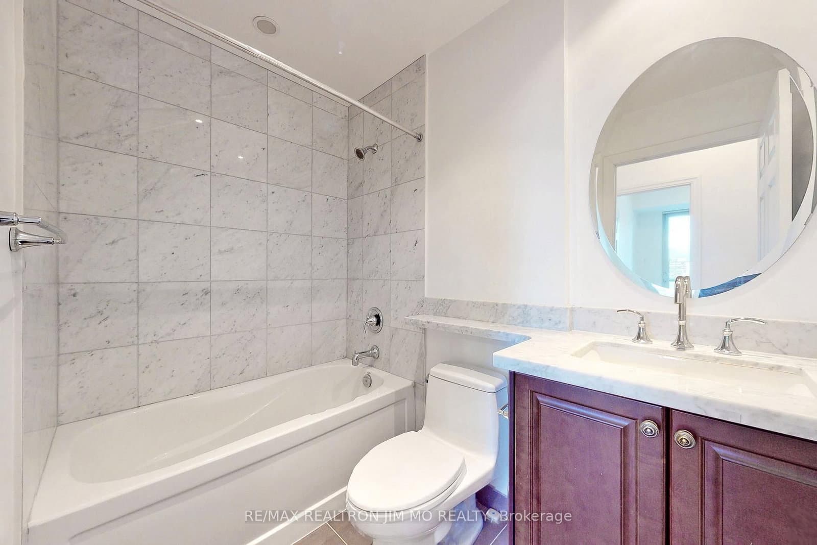 35 Balmuto Street, Unit 1602 thumbnail 13