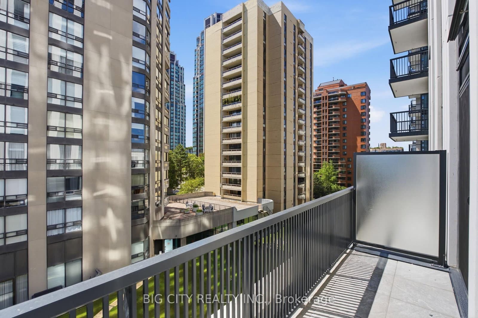 91 Montclair Avenue, Unit 829 thumbnail 13