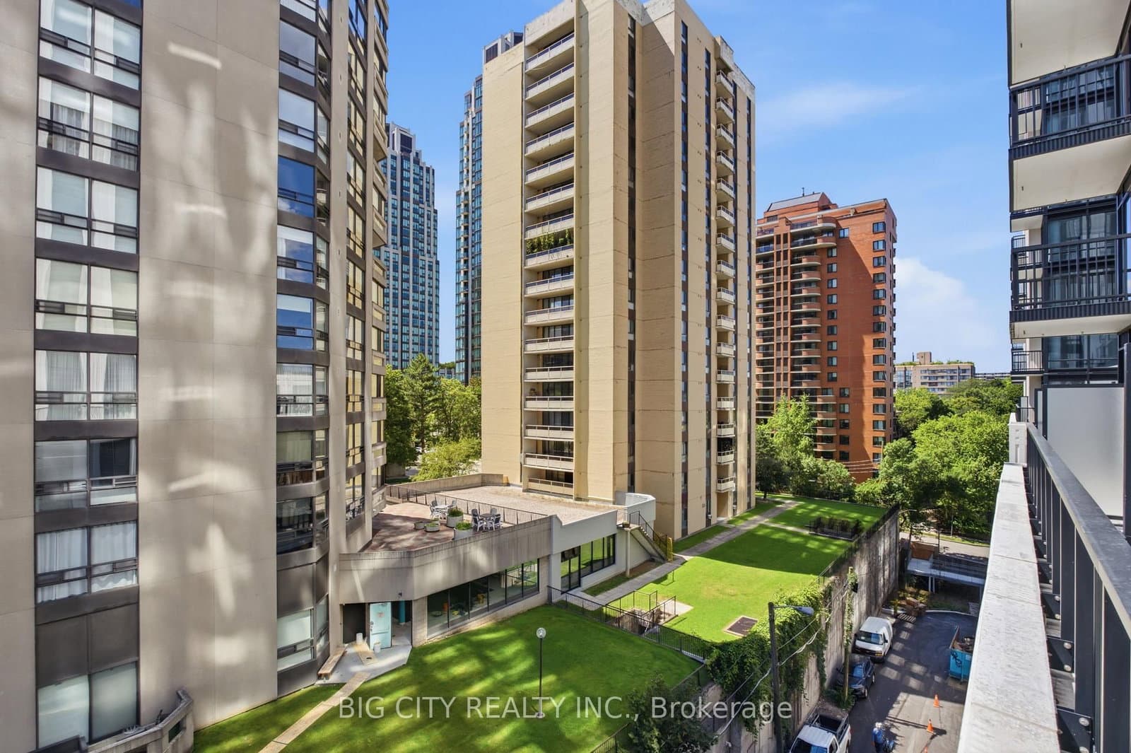 91 Montclair Avenue, Unit 829 thumbnail 14