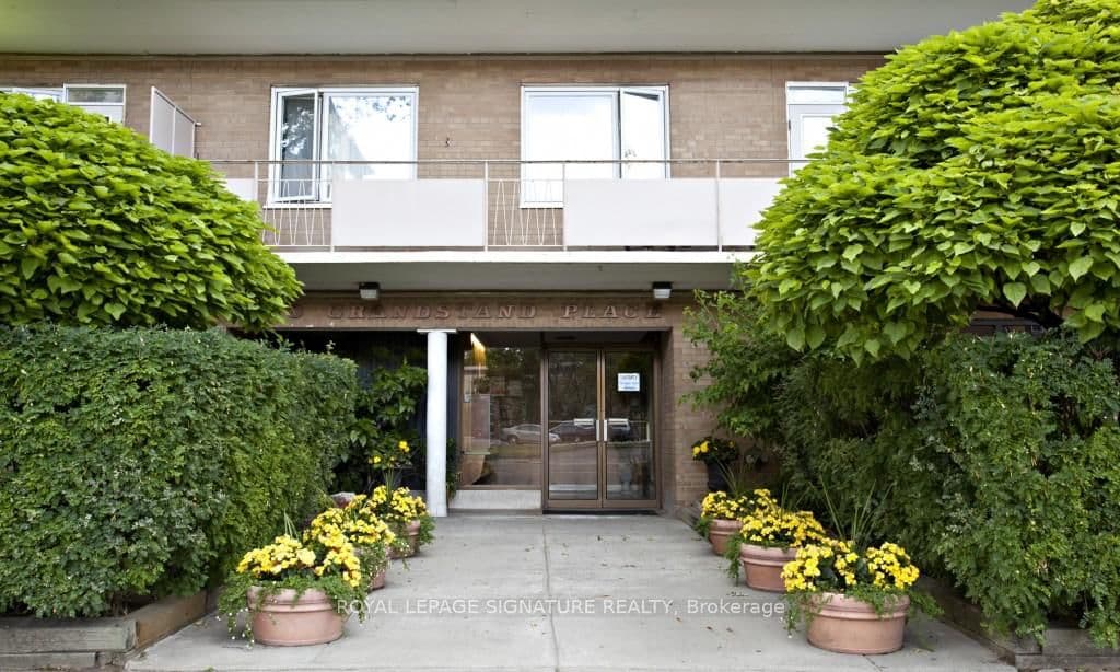 2 Grandstand Place, Unit 203 thumbnail 13