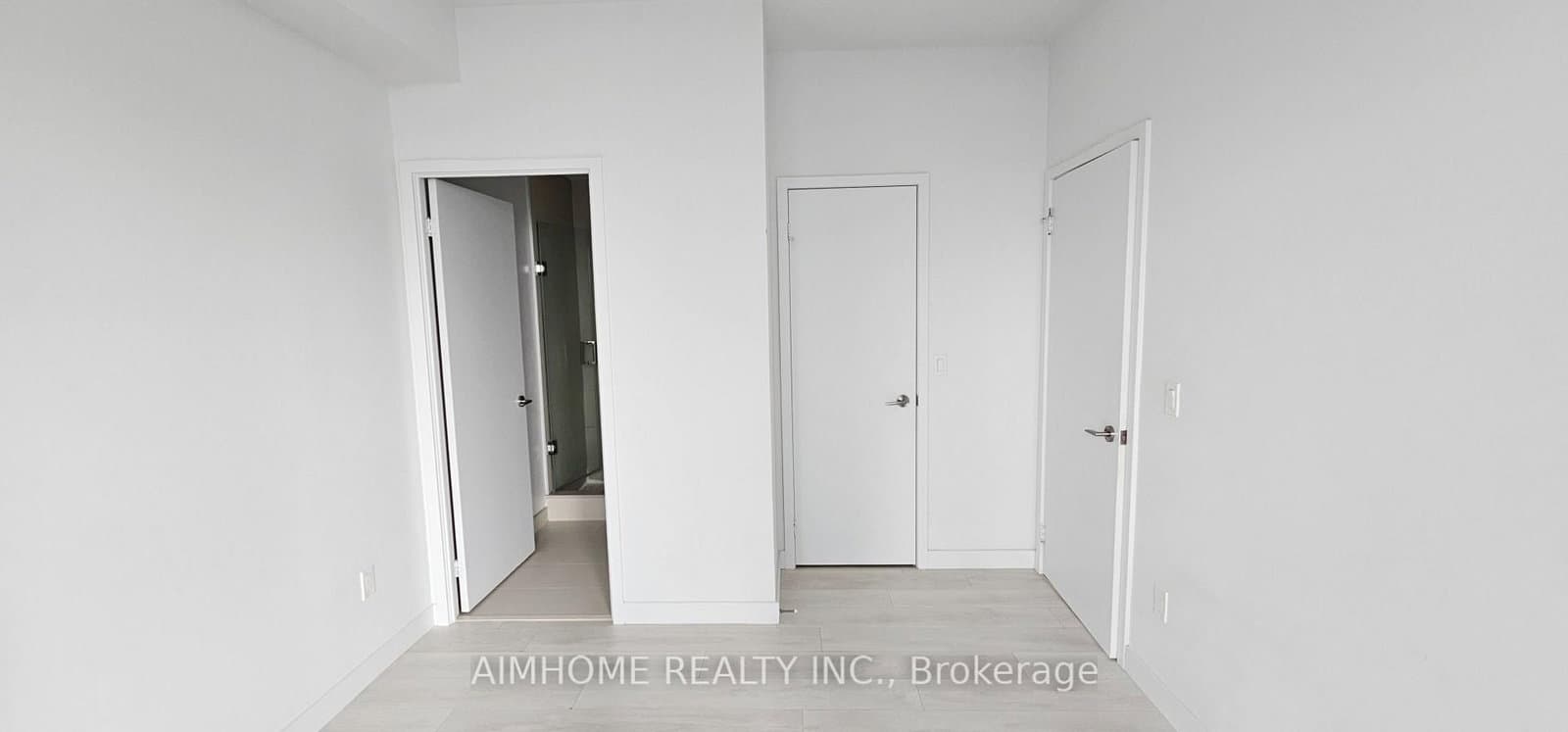 8 Eglinton Avenue E, Unit 1711 thumbnail 6
