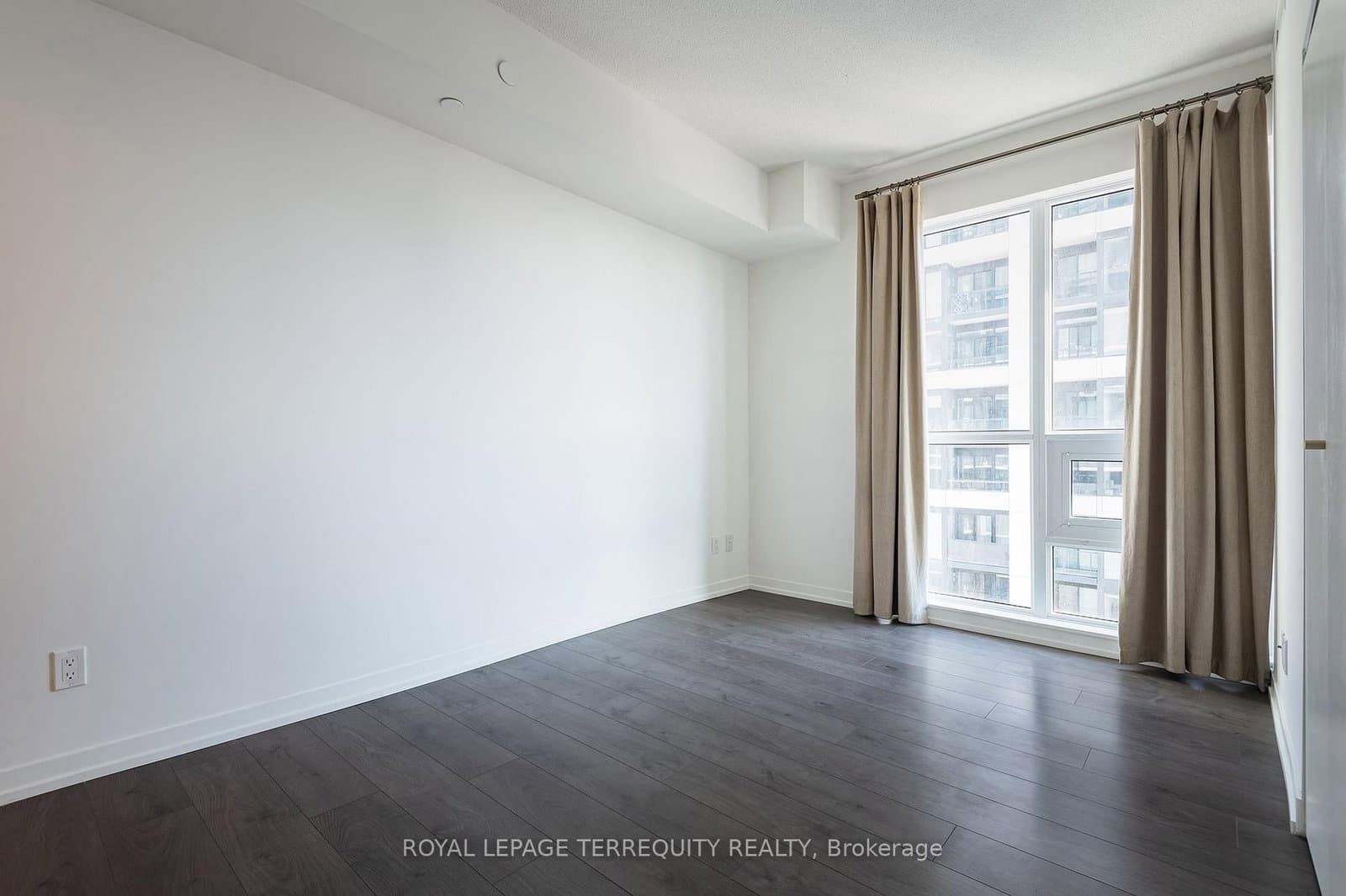 49 East Liberty Street, Unit 1802 thumbnail 18