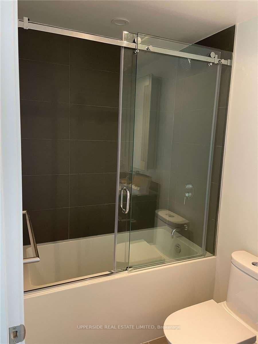135 East Liberty Street, Unit 1613 thumbnail 7