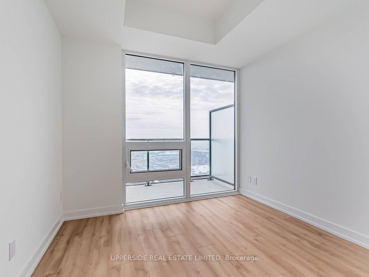 135 East Liberty Street, Unit 1613 thumbnail 8