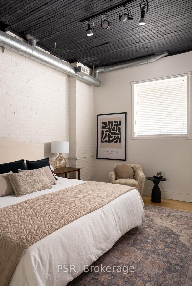 20 Brockton Avenue, Unit 8 thumbnail 16