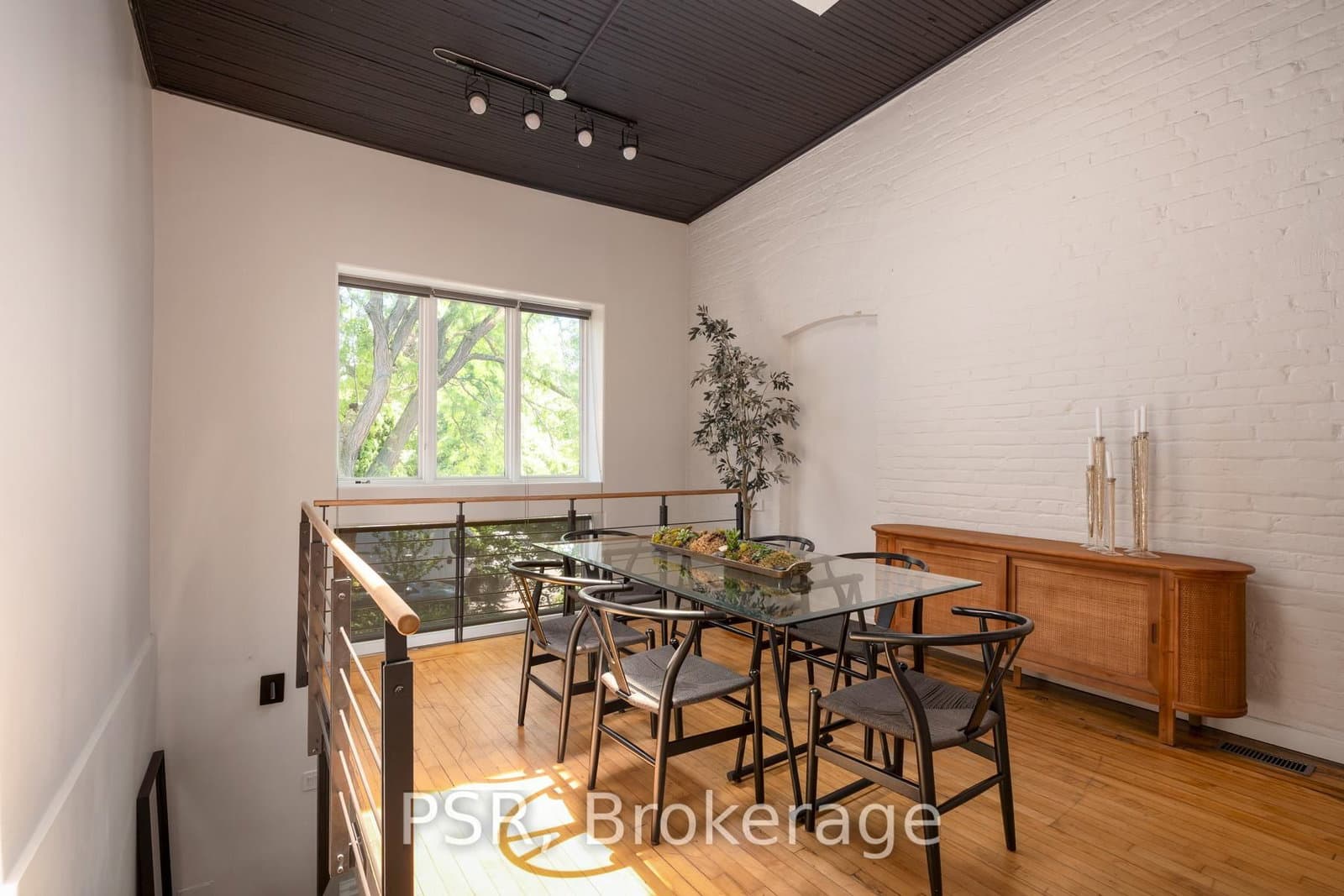 20 Brockton Avenue, Unit 8 thumbnail 23