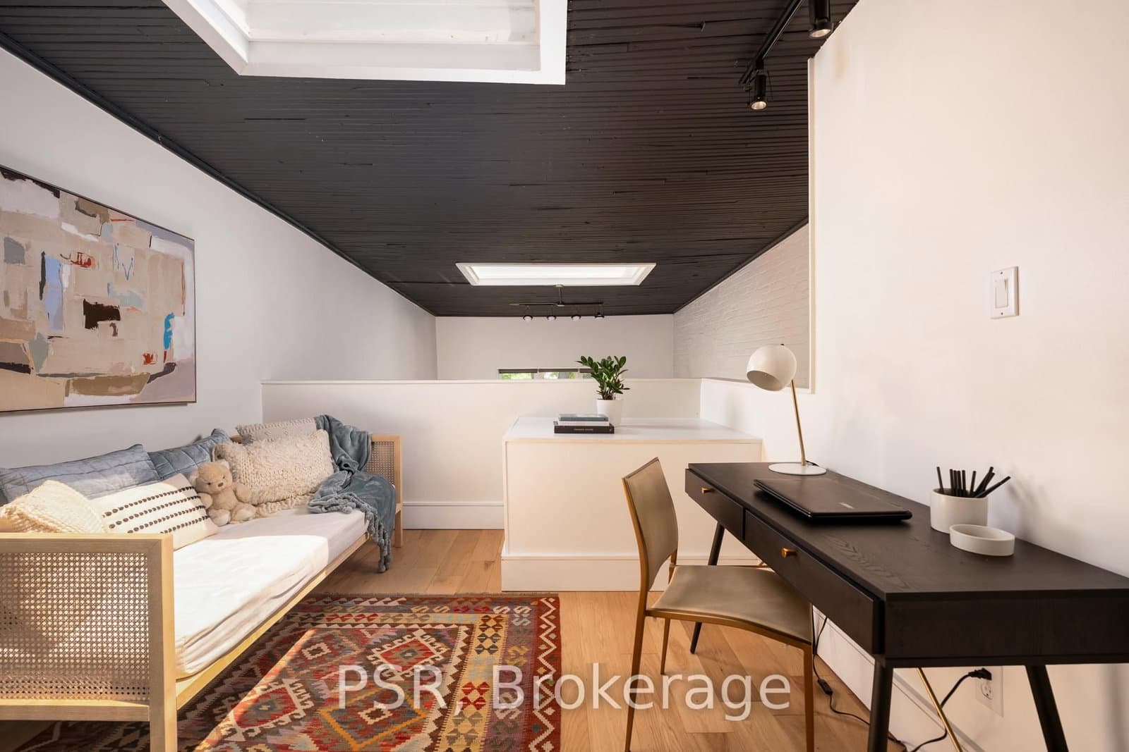 20 Brockton Avenue, Unit 8 thumbnail 31