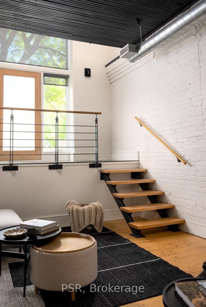 20 Brockton Avenue, Unit 8 thumbnail 4