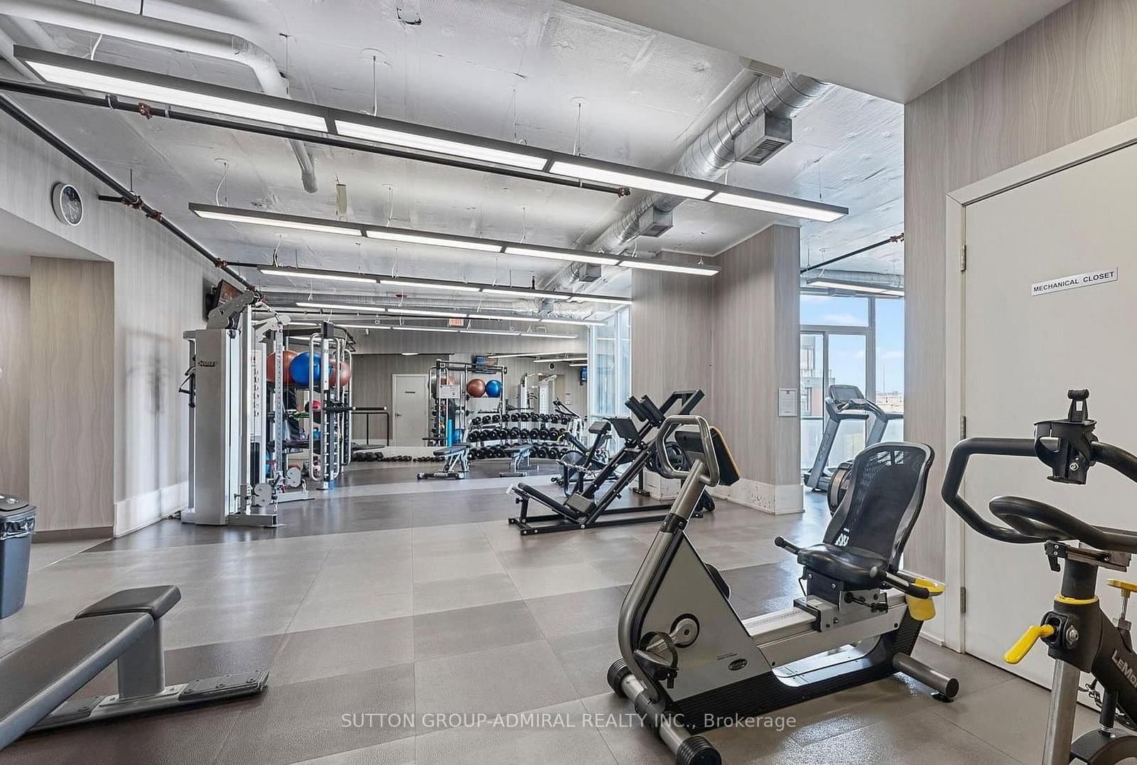 20 Bruyeres Mews, Unit 217 thumbnail 10