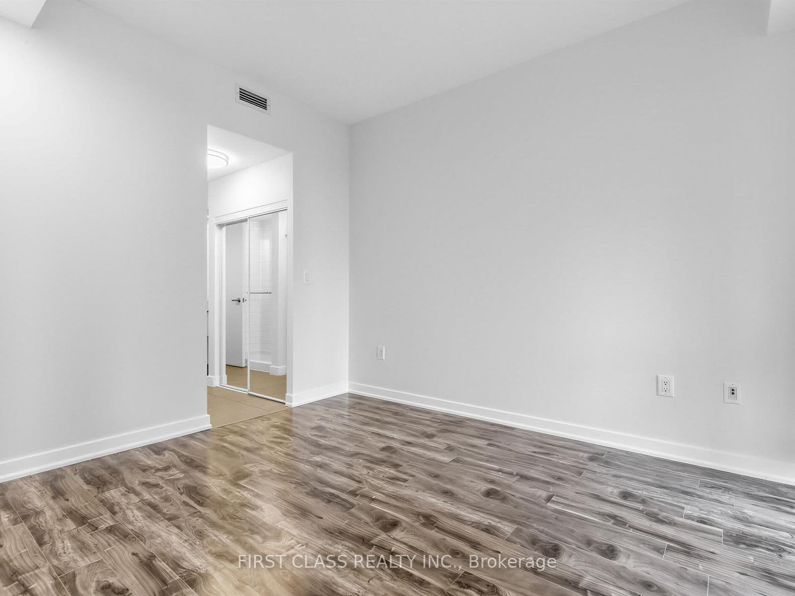 38 Dan Leckie Way, Unit 715 thumbnail 14