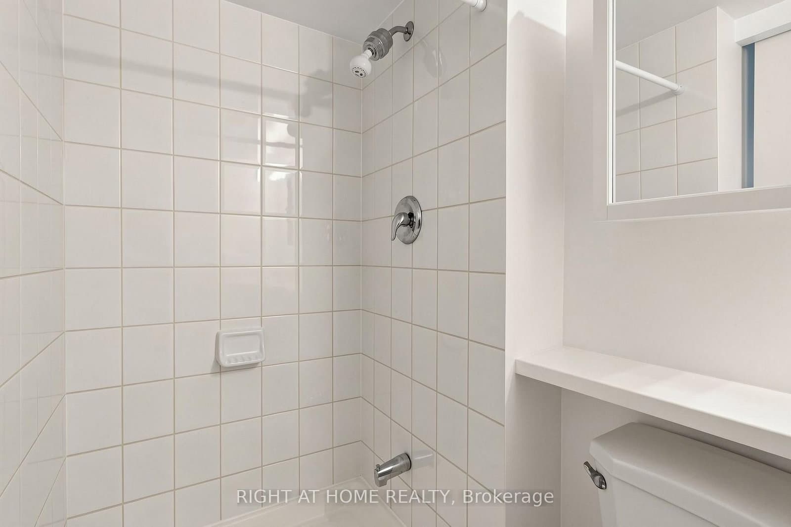 77 Lombard Street, Unit 501 thumbnail 14