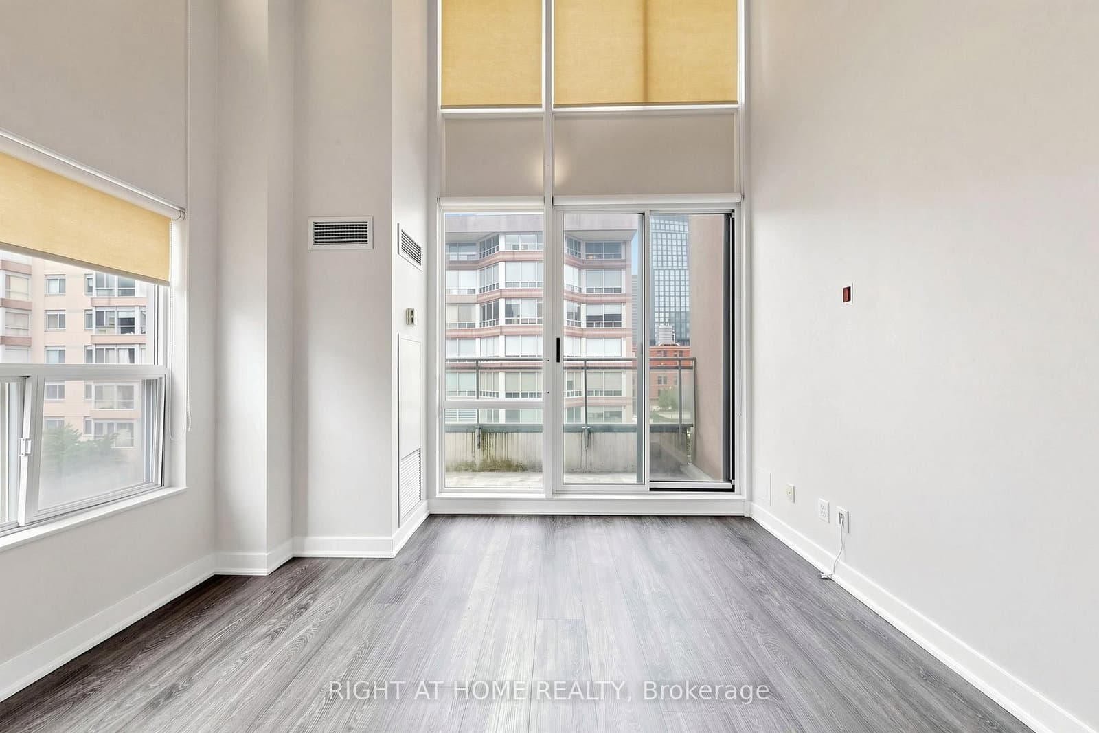 77 Lombard Street, Unit 501 thumbnail 2