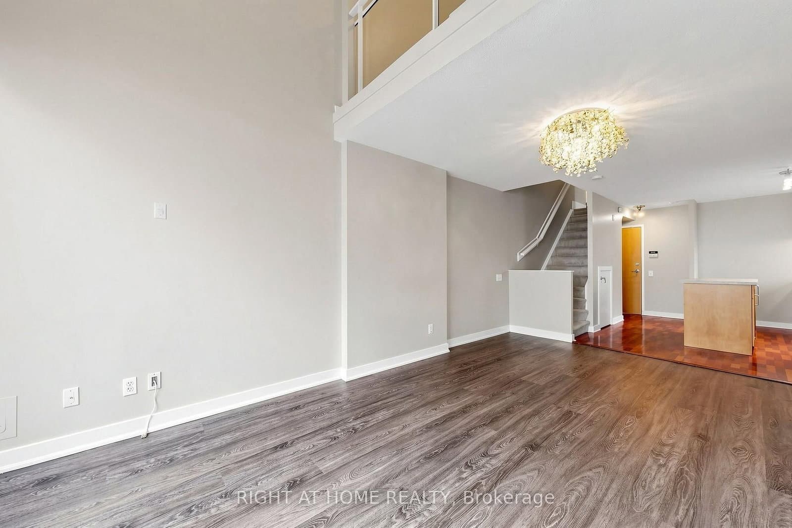 77 Lombard Street, Unit 501 thumbnail 4
