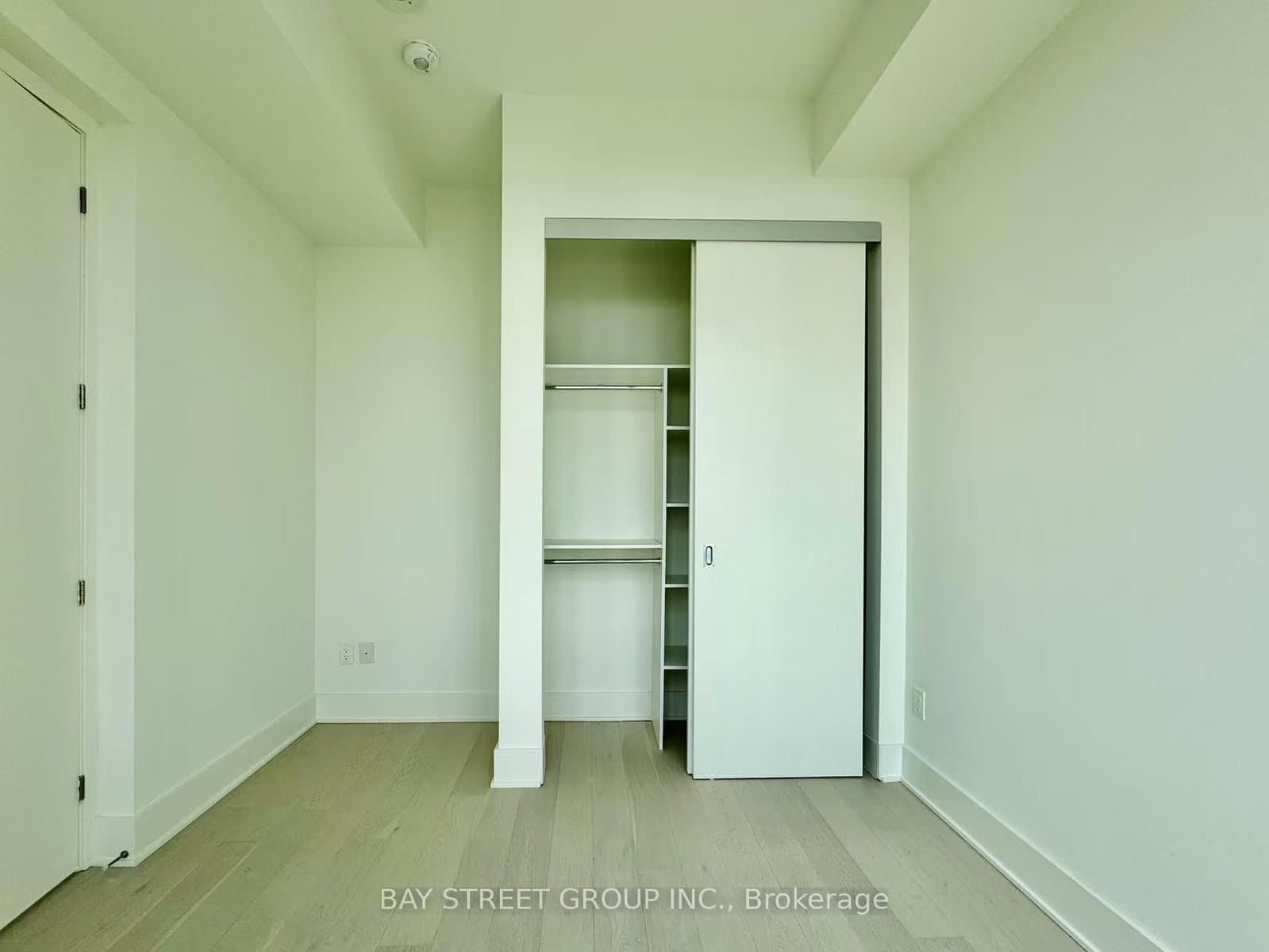 11 Yorkville Avenue, Unit 6006 thumbnail 13