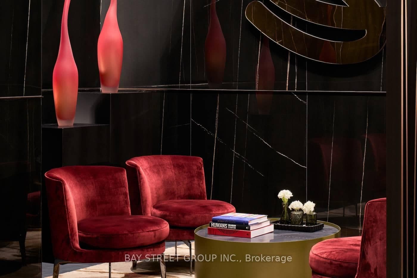 11 Yorkville Avenue, Unit 6006 thumbnail 21