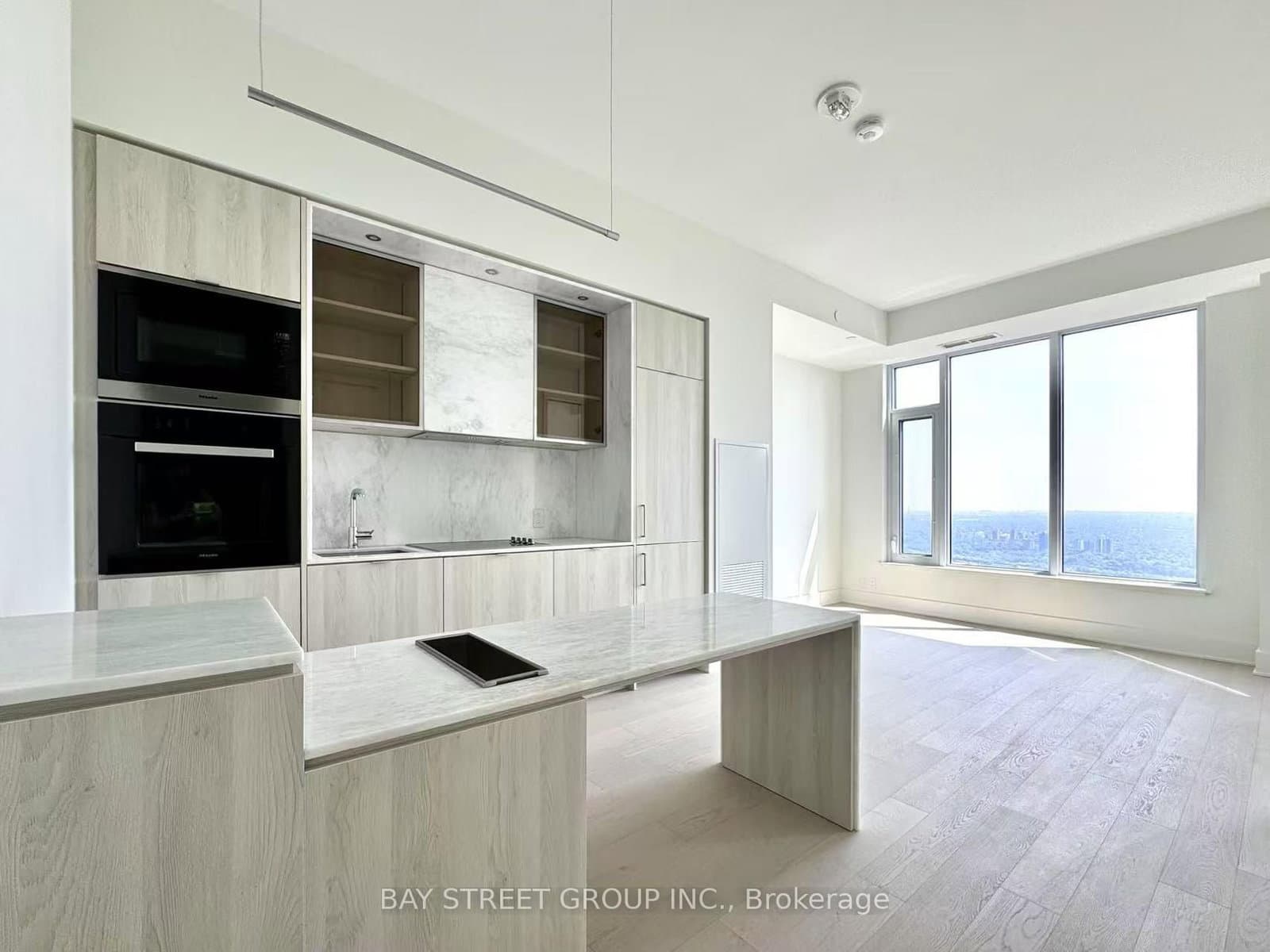 11 Yorkville Avenue, Unit 6006 thumbnail 7