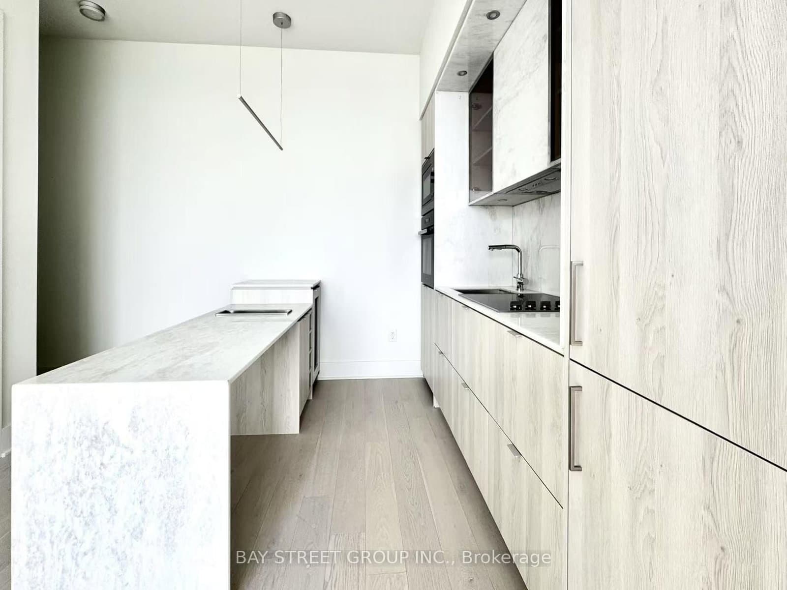 11 Yorkville Avenue, Unit 6006 thumbnail 9