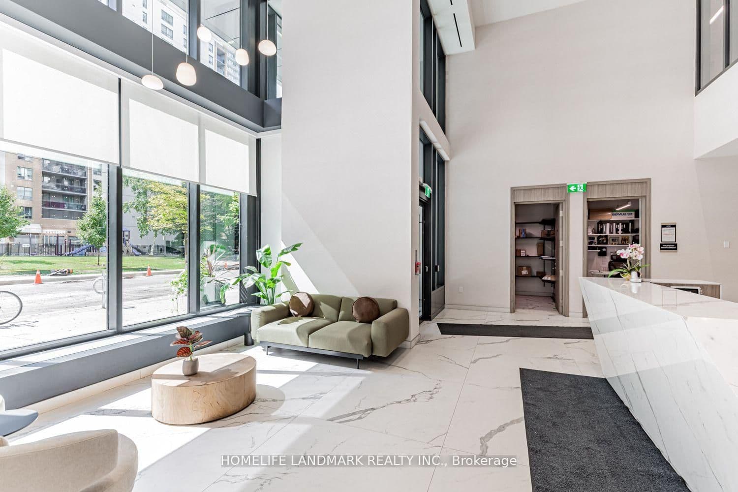 65 Mutual Street, Unit 2301 thumbnail 3